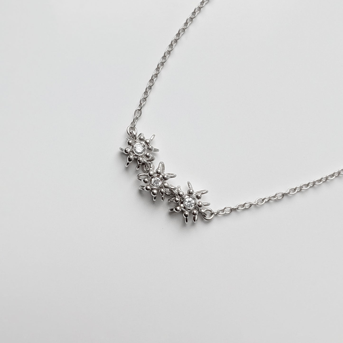 Siaw Jewellery Silver Lab-Grown Diamond Cascade Cell Necklace