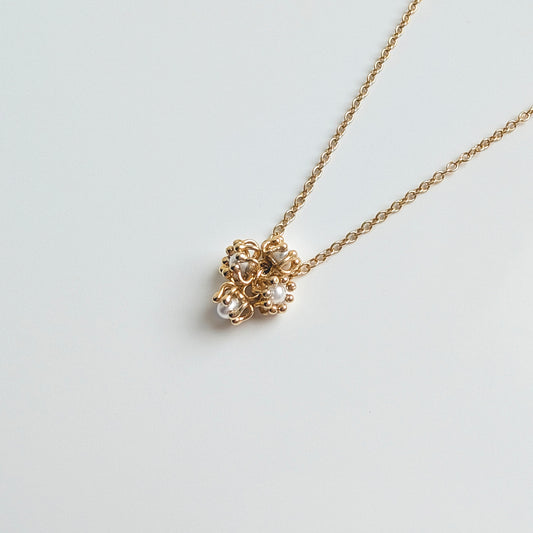 Siaw Jewellery Gold Freshwater Pearl Cluster Cell Necklace