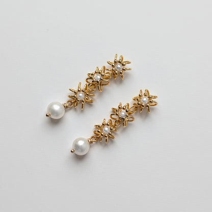 Siaw Jewellery Gold Freshwater Pearl Cascade Cell Earrings