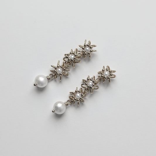 Siaw Jewellery Silver Freshwater Pearl Cascade Cell Earrings