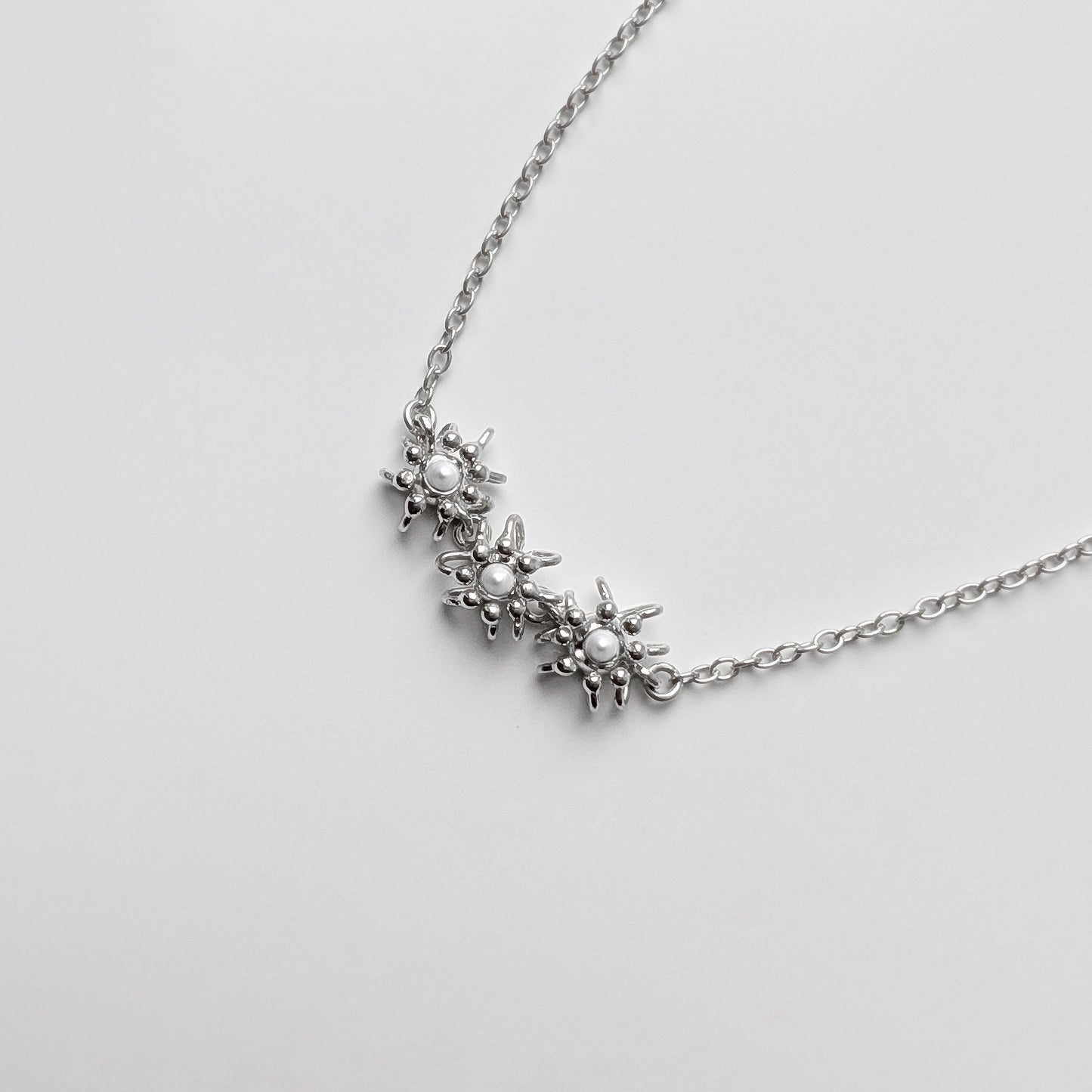 Siaw Jewellery Silver Freshwater Pearl Cascade Cell Necklace