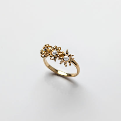 Siaw Jewellery Gold Freshwater Pearl Cascade Cell Ring