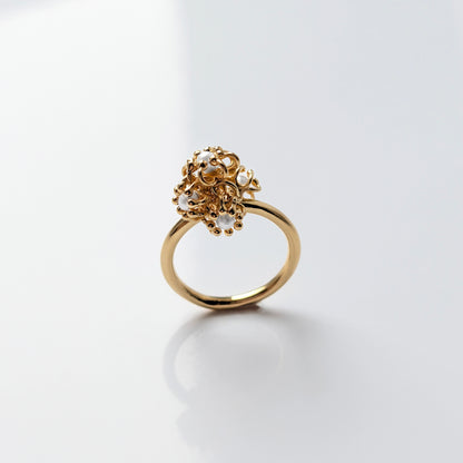 Siaw Jewellery Gold Freshwater Pearl Cluster Cell Ring