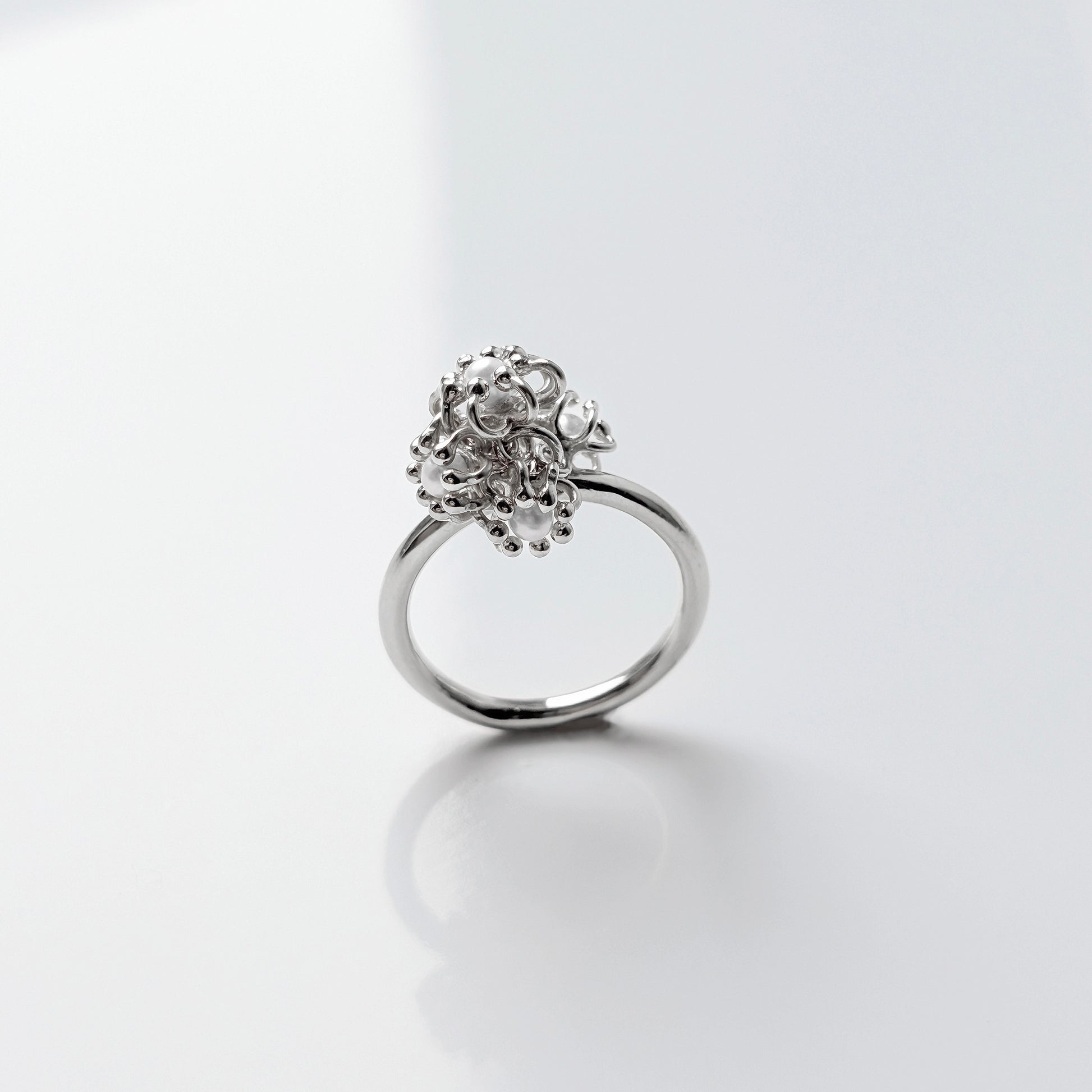 Siaw Jewellery Silver Freshwater Pearl Cluster Cell Ring