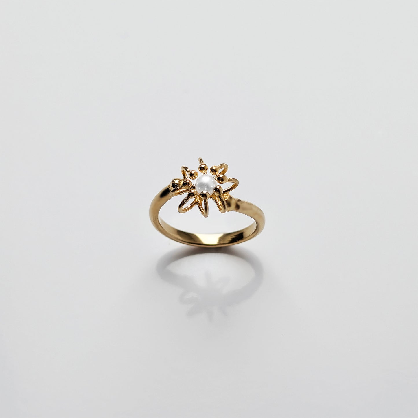 Siaw Jewellery Gold Freshwater Pearl Cross Cell Ring