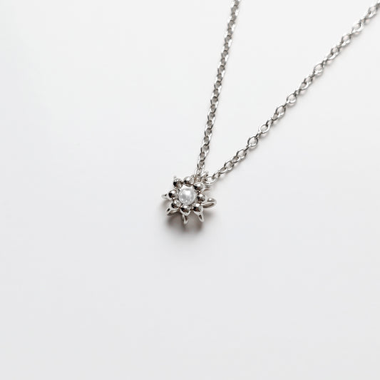 Siaw Jewellery Silver Freshwater Pearl Fine Cell Necklace