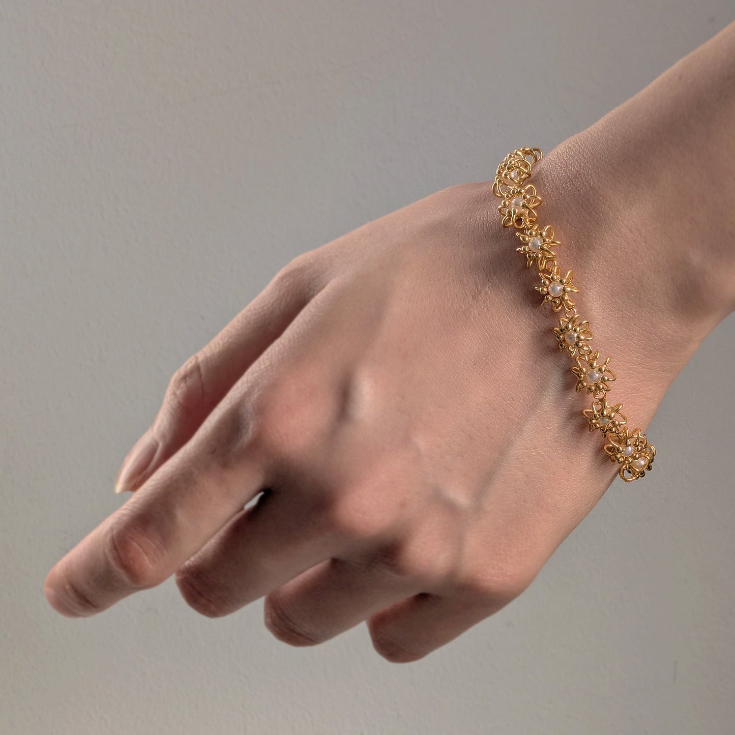 Gold Pearl Cellure Cell Bracelet