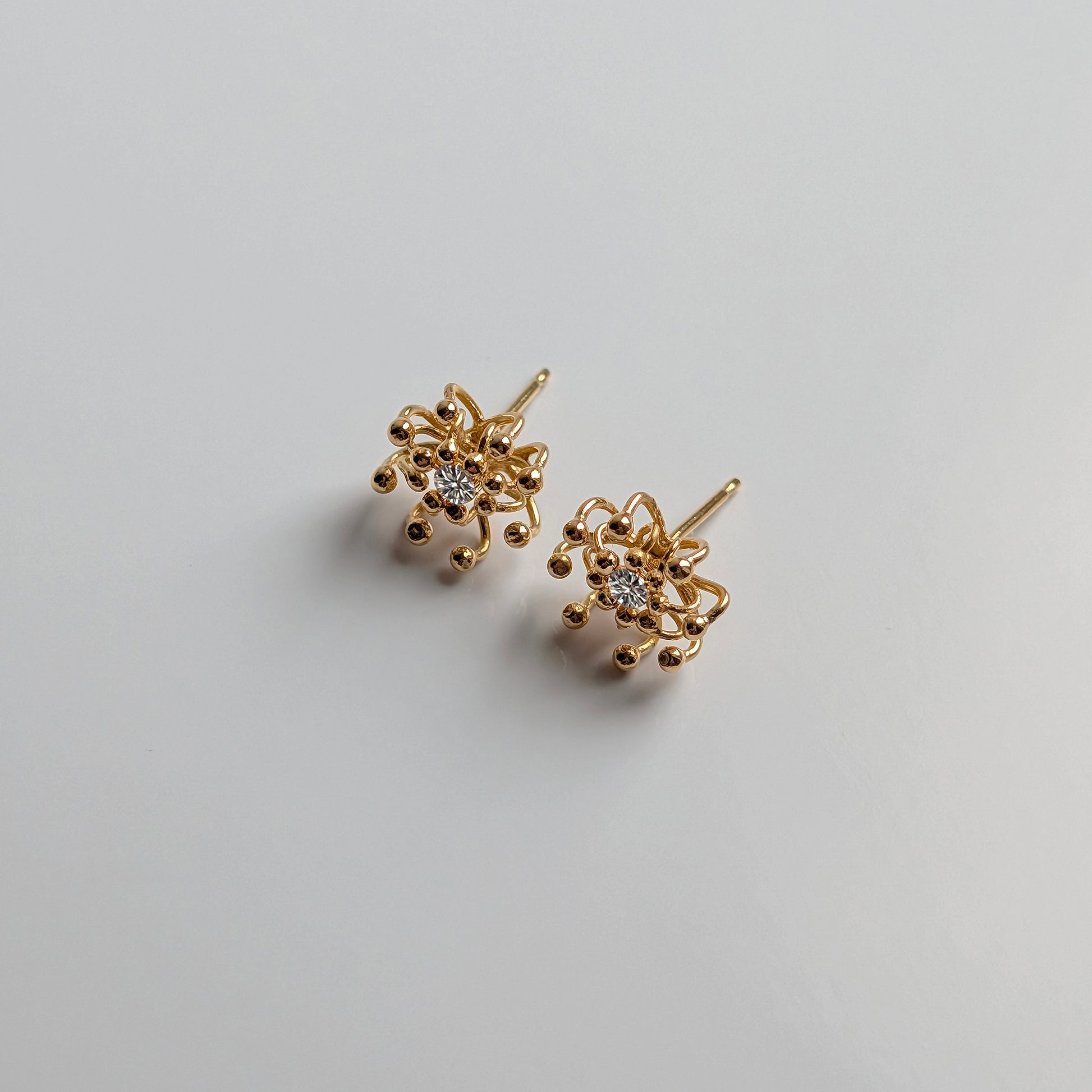 Siaw Jewellery Gold Lab-Grown Diamond Layered Cell Stud Earrings